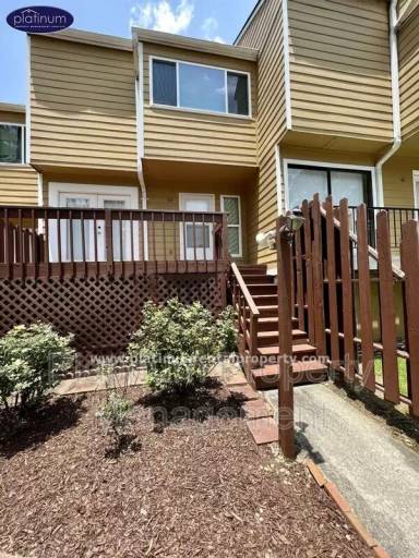 Main picture of 63 Sandalwood Cir