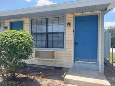 Main picture of 1295 N Holland Pkwy