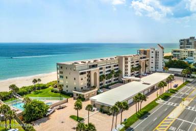 Main picture of 995 N Highway A1A