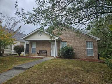 Main picture of 9608 Waycross Cir