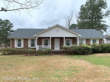 Main picture of 200 Brentwood Dr