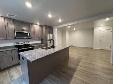 Main picture of 118 Pine St