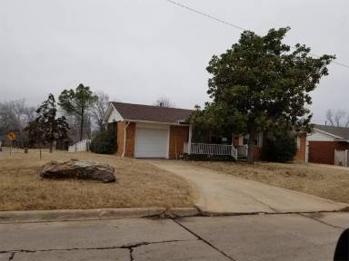 Main picture of 707 NW Mockingbird Rd