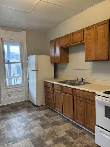 Main picture of 435 Gomber Ave