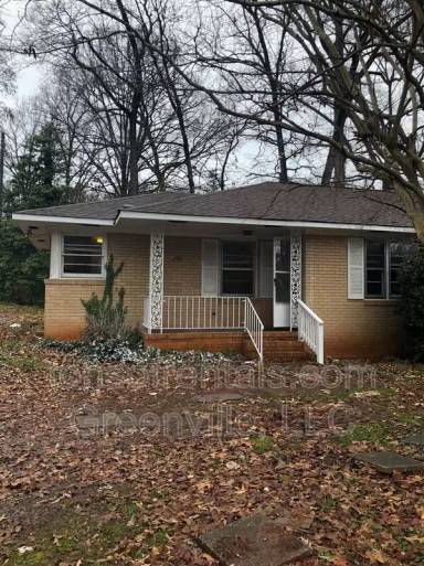 Main picture of 295 Dogwood Club Rd