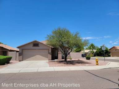 Main picture of 8134 W Clara Ln