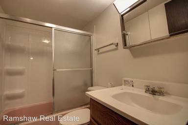 Main picture of 1105 W Main St