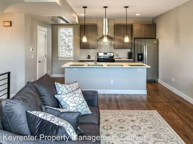 Main picture of 3131 W Conejos Pl