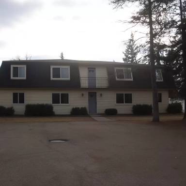 Main picture of 2831 Chestnut Dr