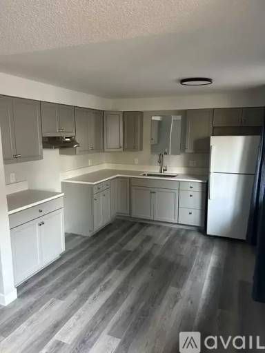 Main picture of 2508 E Rowan Ave