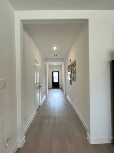 Main picture of 10016 Warlander Dr