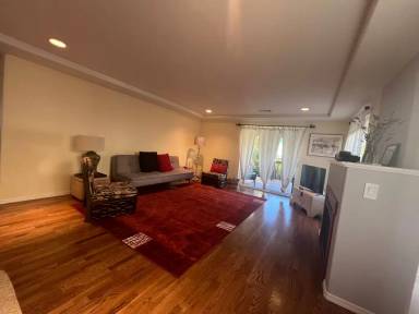 Main picture of 1233 Orchid St