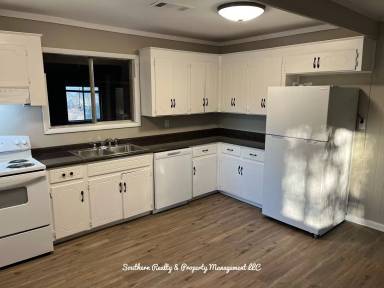 Main picture of 147 Noahs Rd