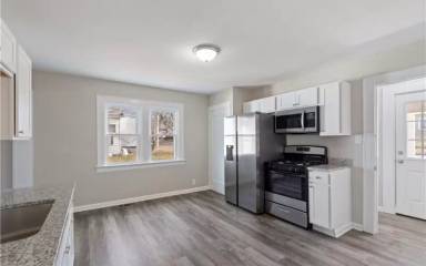 Main picture of 1300 Spring St