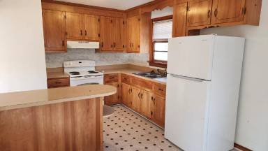 Main picture of 1818 East River Rd