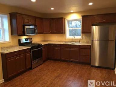 Main picture of 42 Ontario St