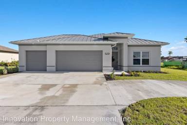 Main picture of 529 Tropicana Pkwy E