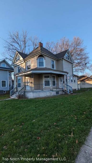 Main picture of 504 W 14th St