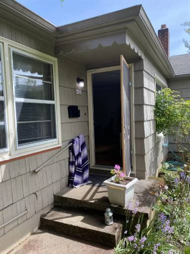 Main picture of 4926 NE 25th Ave