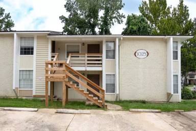 Main picture of 1025 Crossing Brook Way