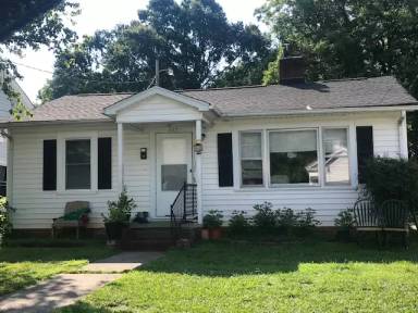 Main picture of 1101 Adams St