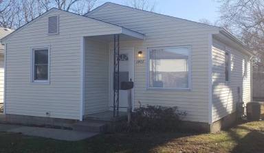 Main picture of 1406 N Grand Ave W