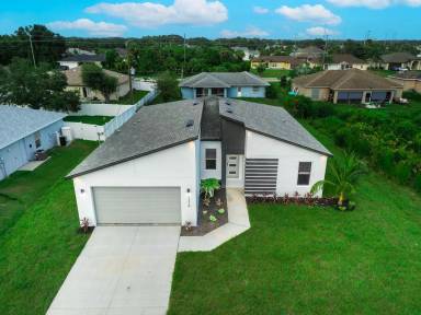 Main picture of 1774 Karluk St