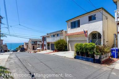 Main picture of 323 34th St