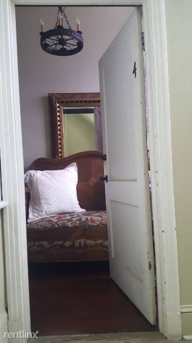 Main picture of 631 Saint Peter St
