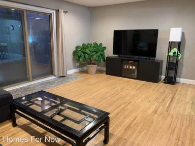 Main picture of 152 150th St W