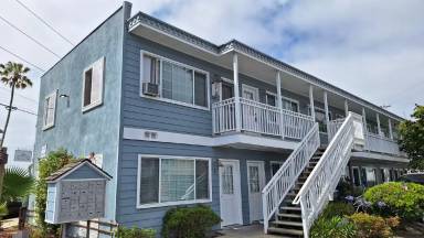 Main picture of 257 Seal Beach Blvd