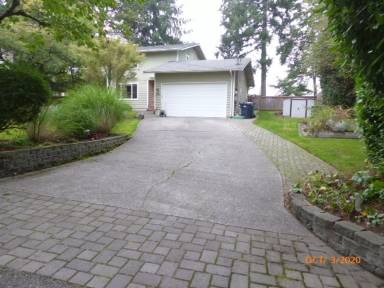 Main picture of 436 16th Ln