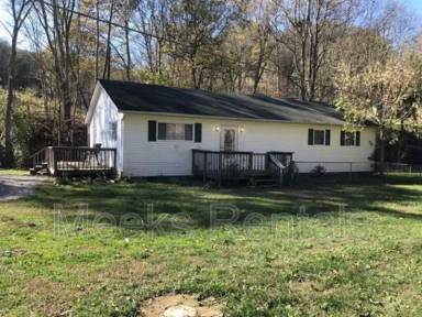 Main picture of 714 Tacketts Branch Rd