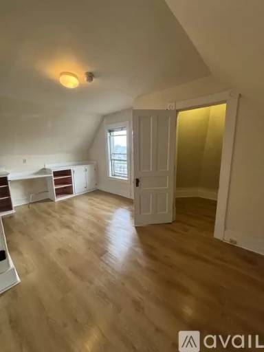 Main picture of 37 Perry St