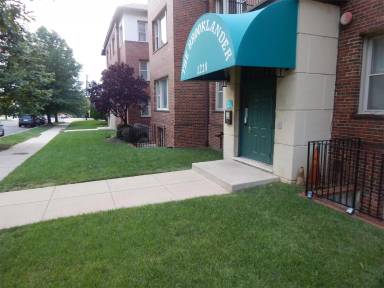 Main picture of 1218 Perry St NE