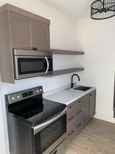 Main picture of 39 W Washington St