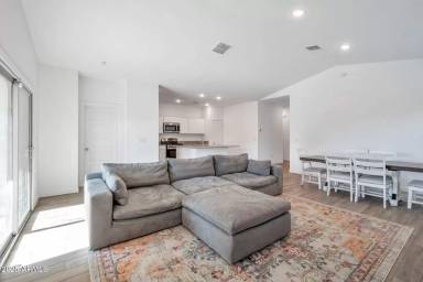 Main picture of 40465 W Chambers Dr