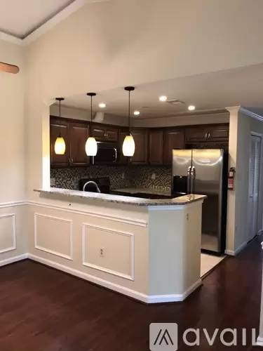 Main picture of 6918 Victoria Dr