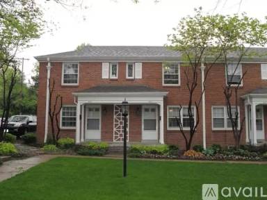 Main picture of 4828 Belleview Ave
