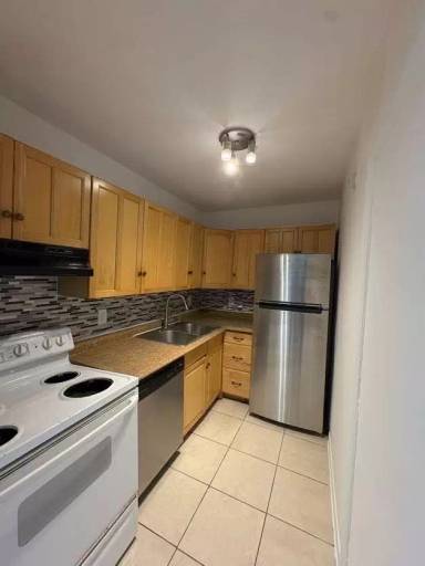 Main picture of 6000 NW 7 St. Margate - 3