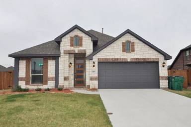 Main picture of 303 Pineview Ln