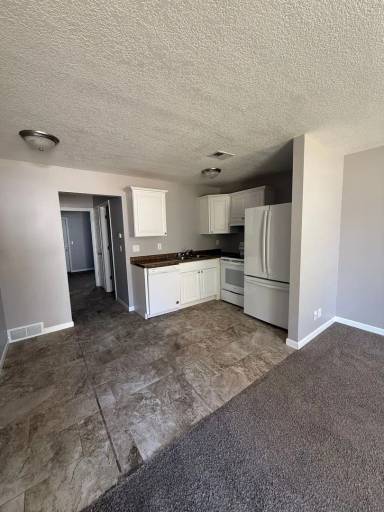 Main picture of 1020 Oneida Ave