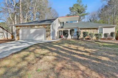 Main picture of 8956 Habersham Dr