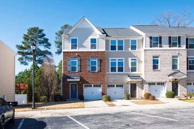 Main picture of 419 Berry Chase Way
