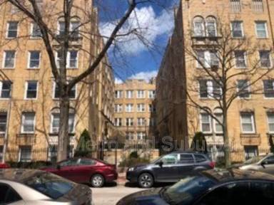 Main picture of 844 W Ainslie St