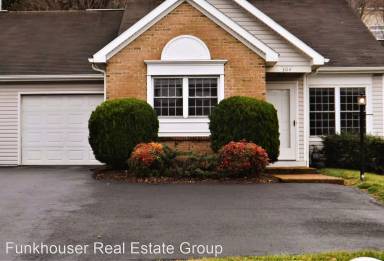 Main picture of 304 Emerald Dr