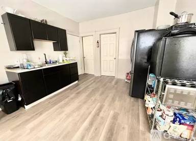 Main picture of 950 Ida Ave