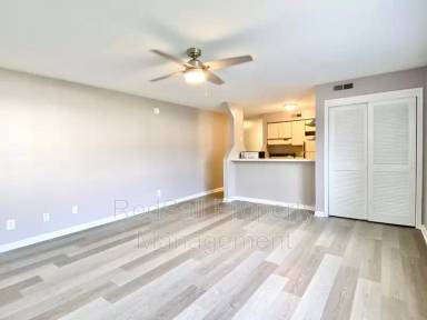 Main picture of 15 Cape Dorey Dr