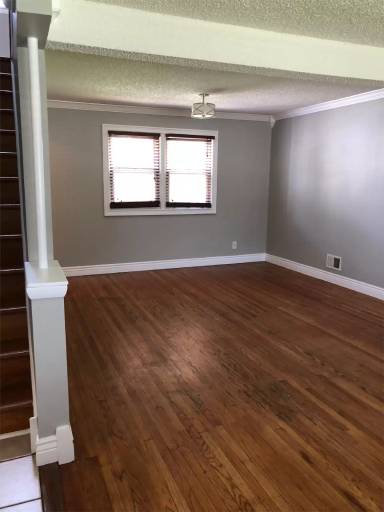 Main picture of 313 Cornell Rd