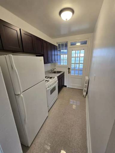 Main picture of 3206 E Capitol St NE